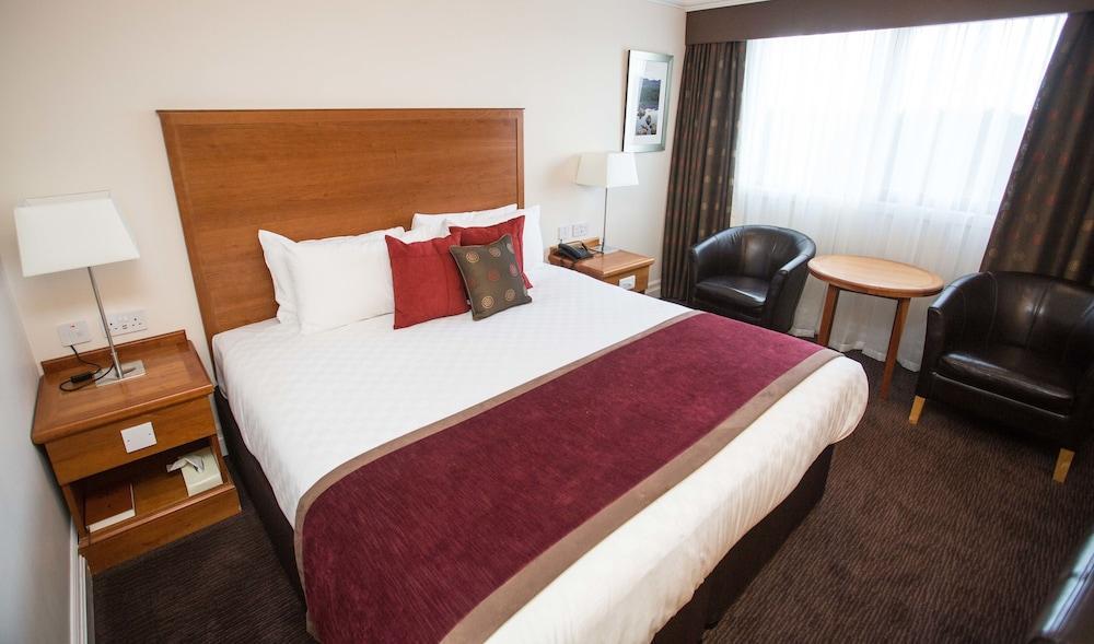 The Aberdeen Altens Hotel Экстерьер фото