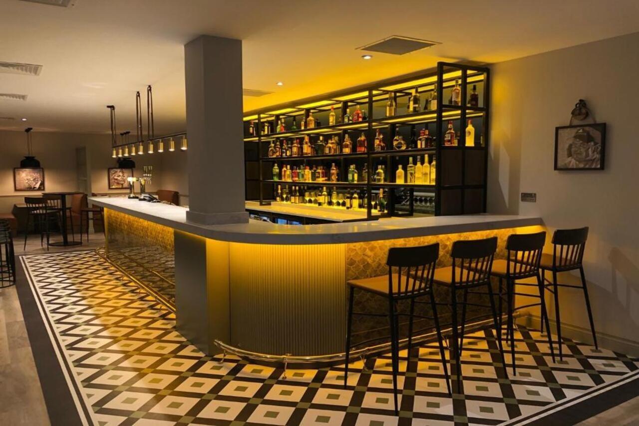 The Aberdeen Altens Hotel Экстерьер фото
