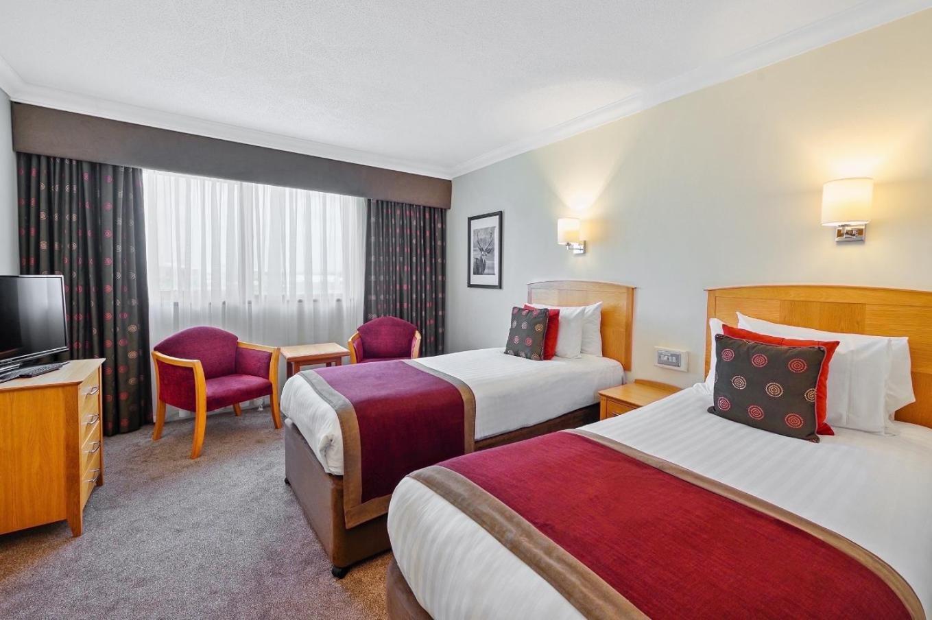 The Aberdeen Altens Hotel Экстерьер фото