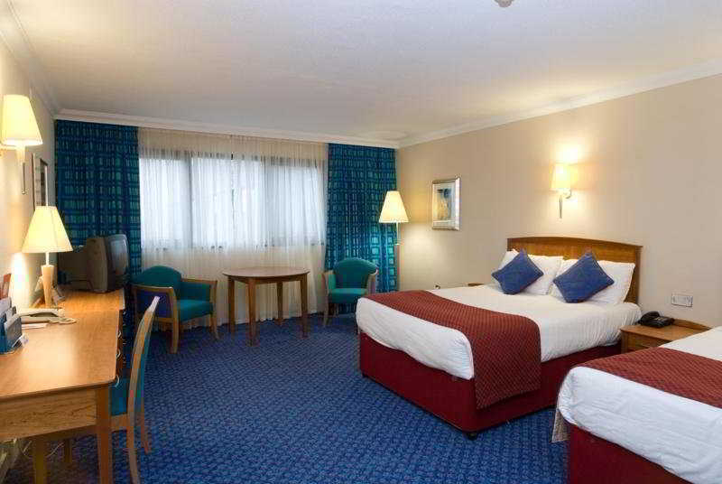 The Aberdeen Altens Hotel Экстерьер фото