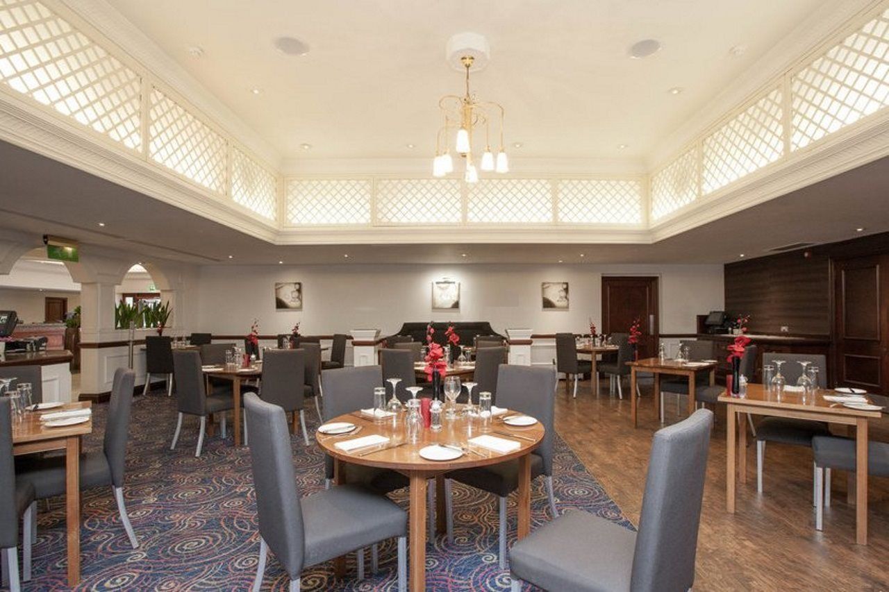 The Aberdeen Altens Hotel Экстерьер фото