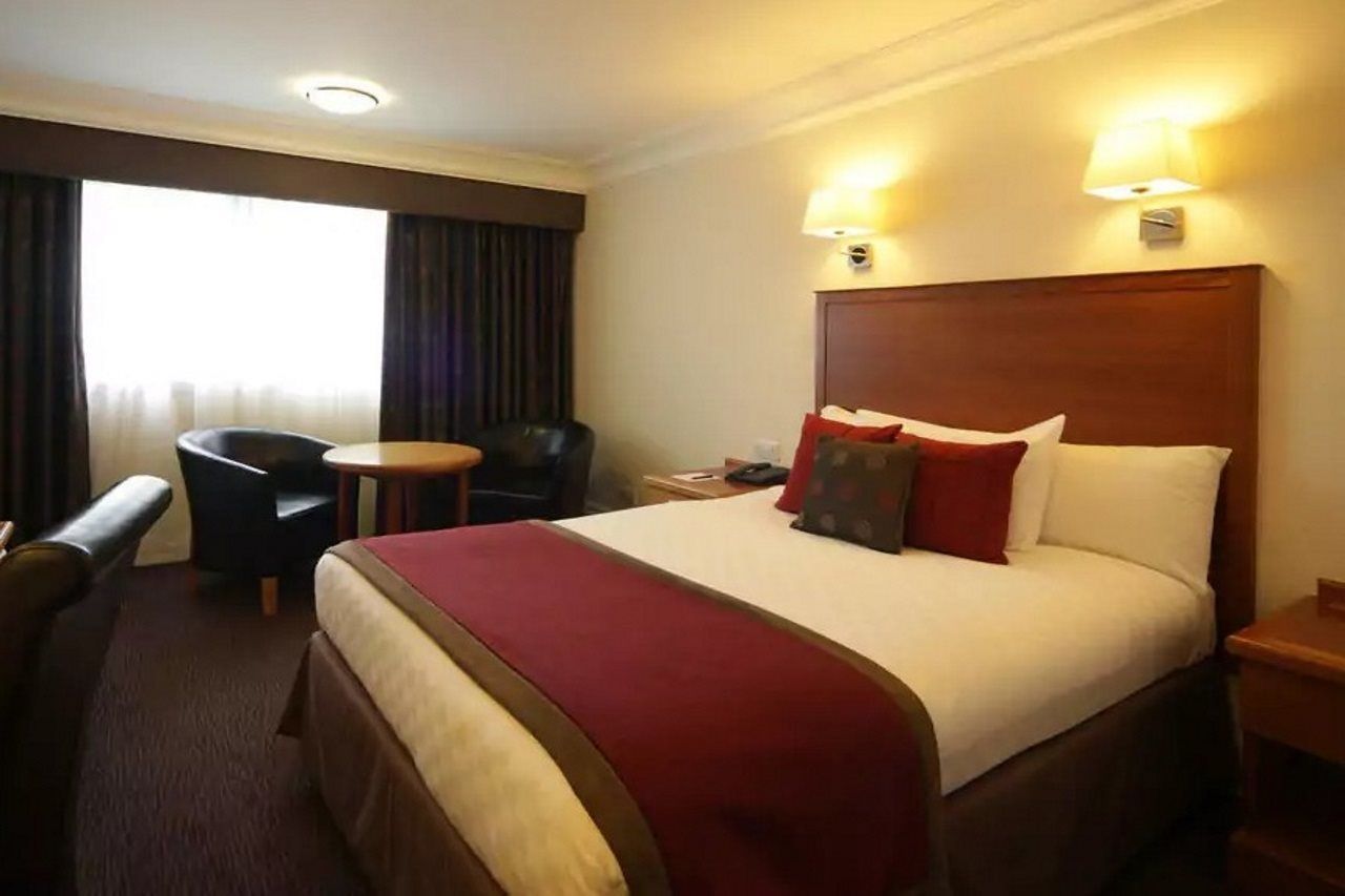 The Aberdeen Altens Hotel Экстерьер фото