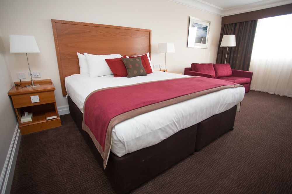 The Aberdeen Altens Hotel Экстерьер фото